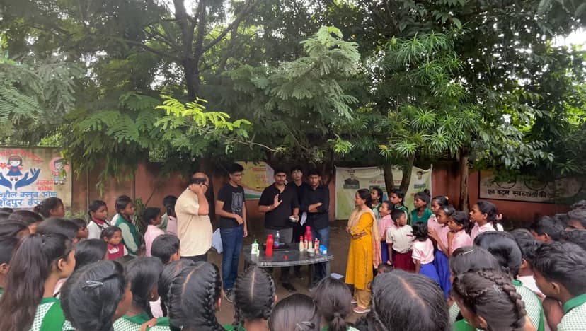 India Utkramit Middle School Initiative